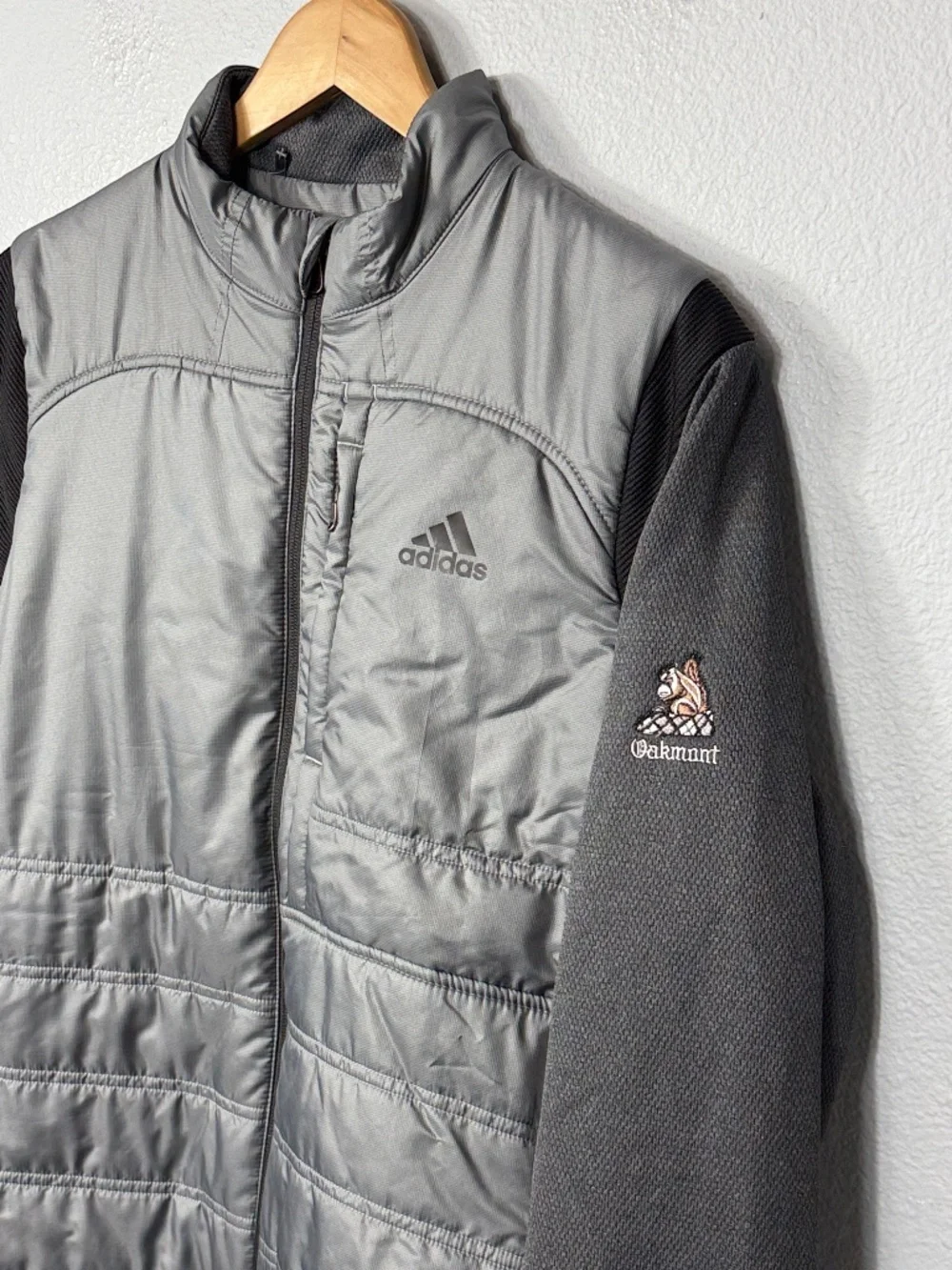 adidas Gray and Black Men’s Insulated Puffer Jacket with Oakmont Patch
